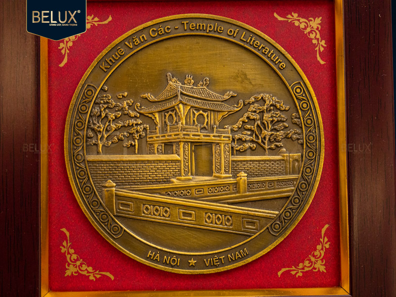 Tranh mặt đĩa Khuê Văn Các bằng đồng 14x14cm